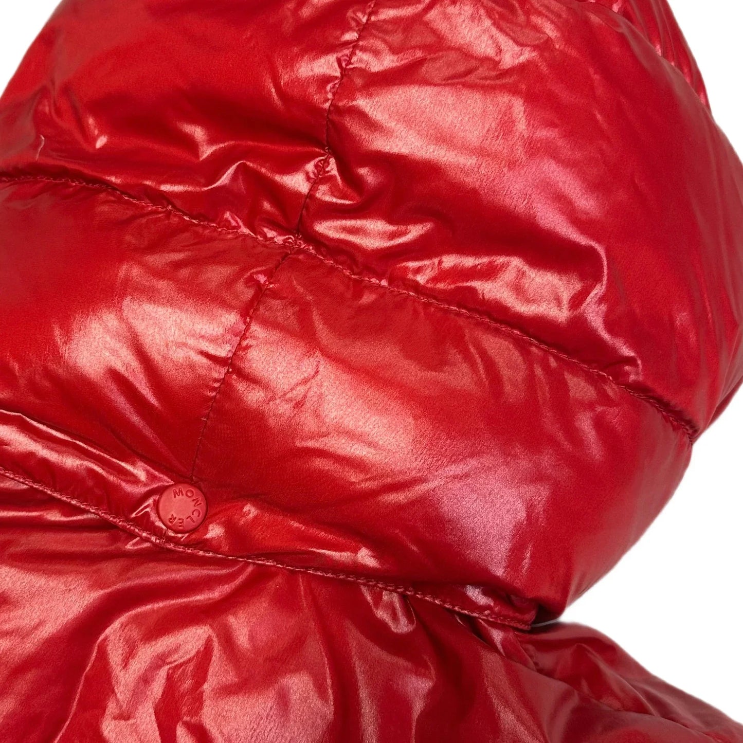 Moncler Puffer Jacket In Red ( S )