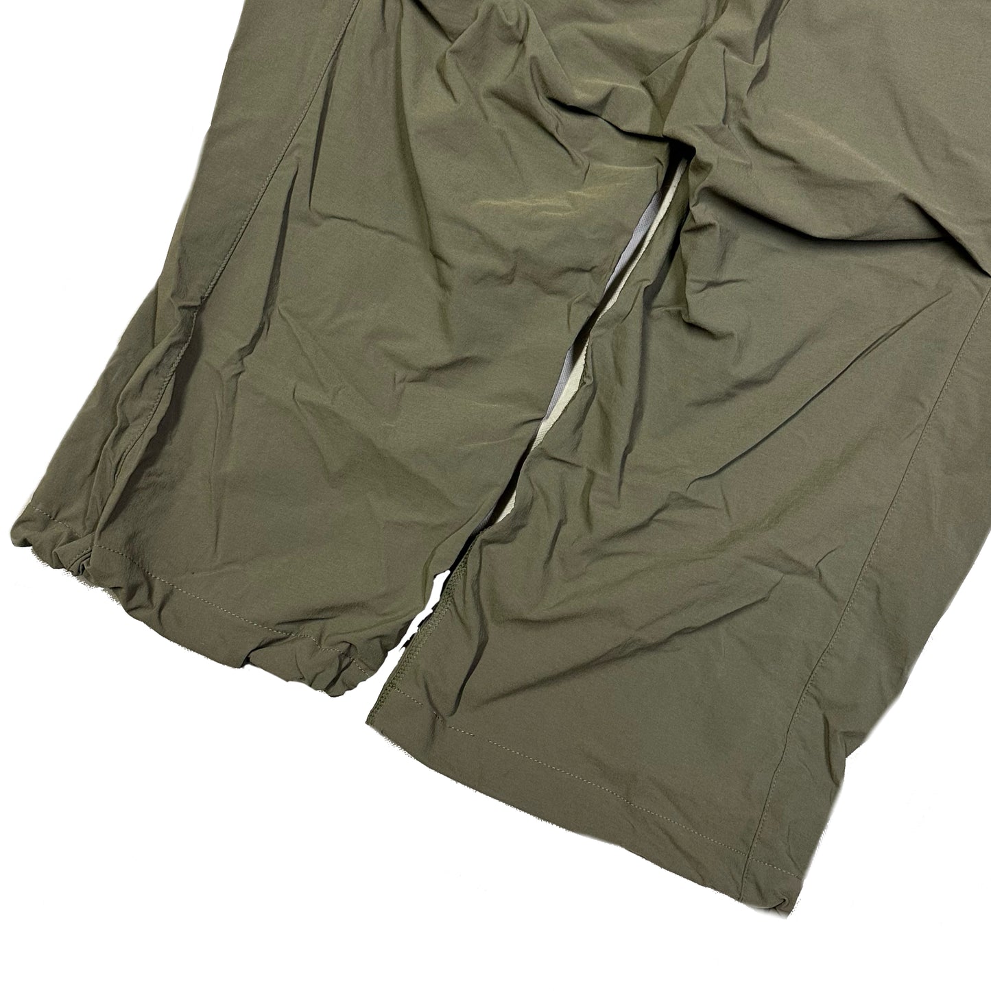 Nike Woven Tech Loose Fit Bottoms In Khaki Green ( M ) - 1036 Emporium