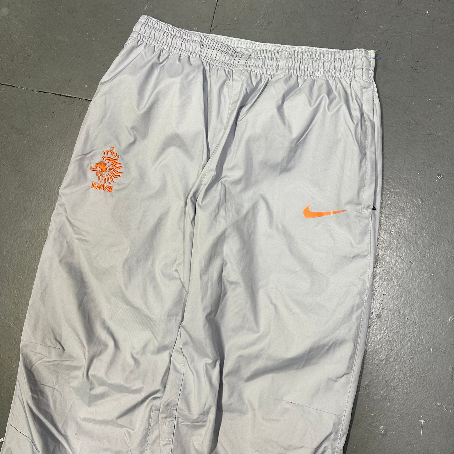 Nike Netherlands 2011/12 Tracksuit Bottoms In Grey ( M ) - 1036 Emporium