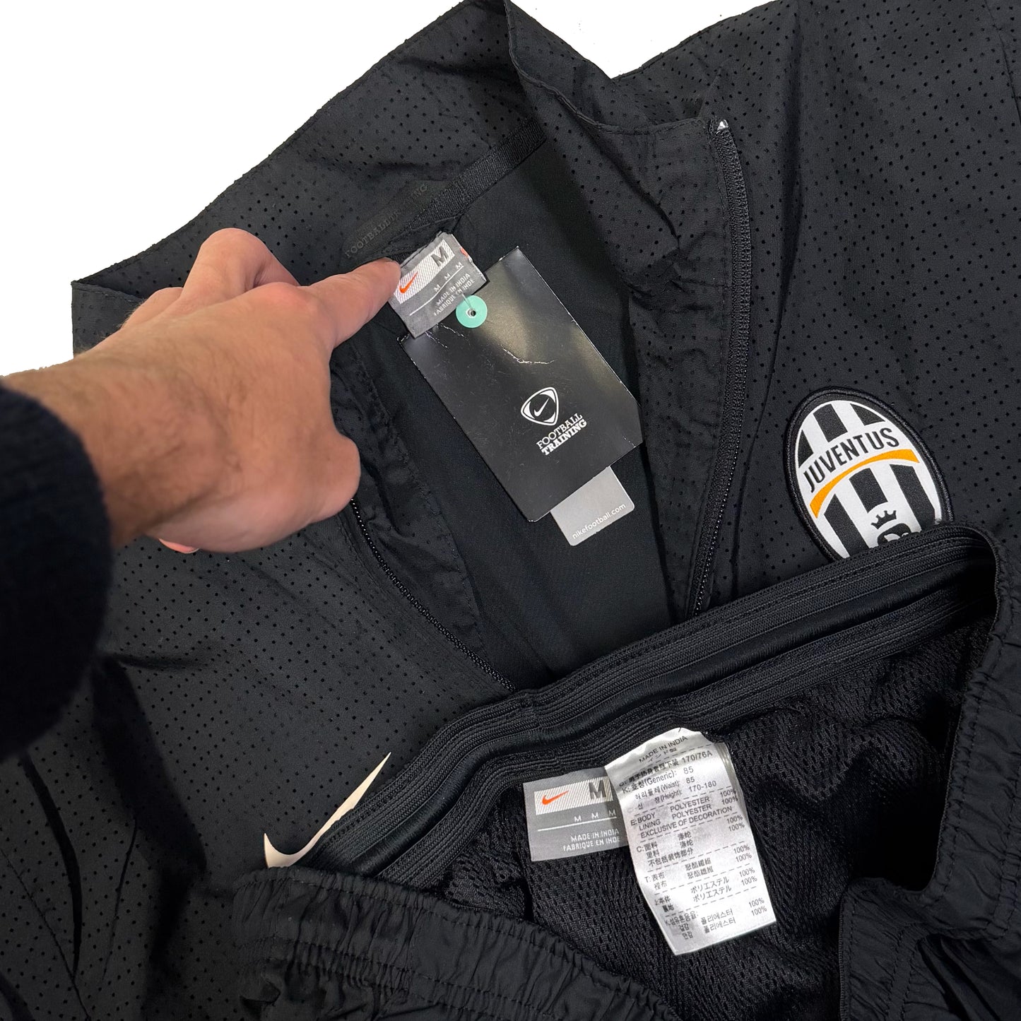 Nike Juventus 2009/10 Tracksuit In Black (S)