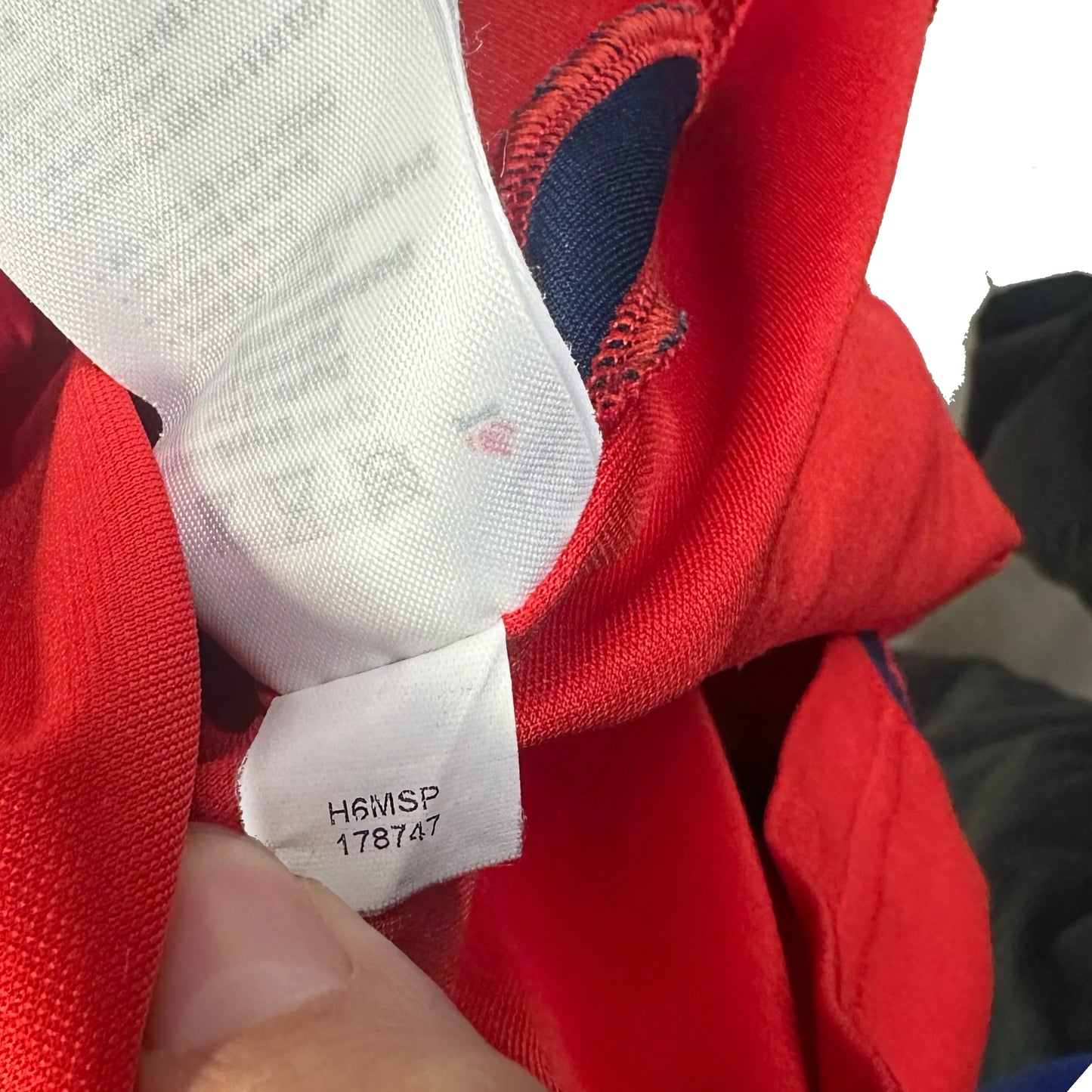 Nike Barcelona 2006/07 Training Long Sleeve Shirt In Red ( M ) - 1036 Emporium