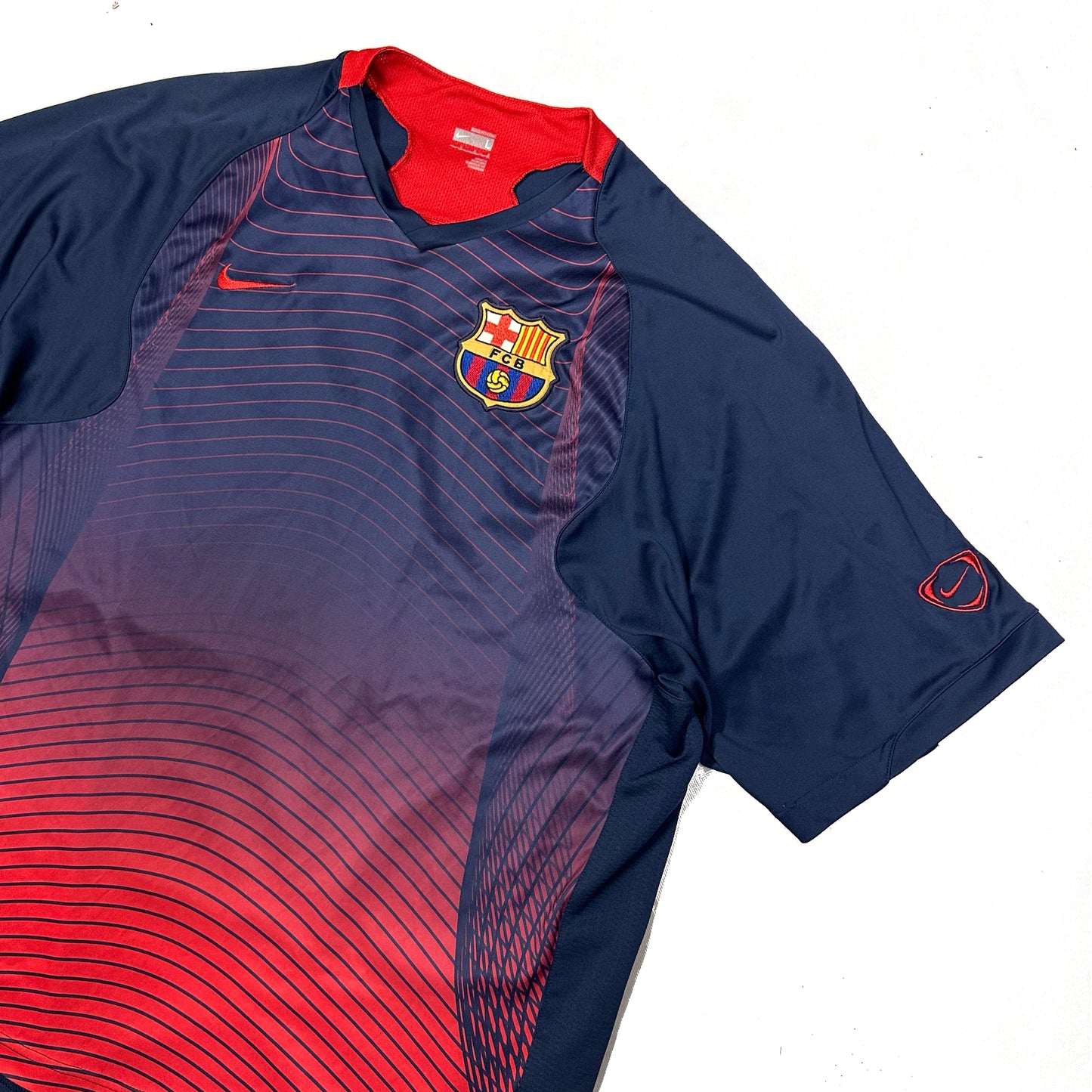 Nike Barcelona 2006/07 Training Shirt In Navy & Red ( L ) - 1036 Emporium