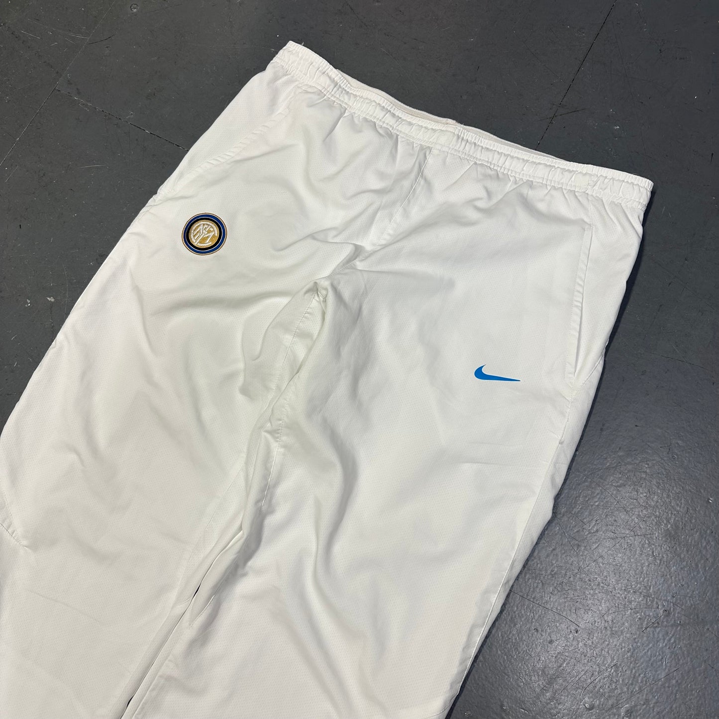 Nike Inter Milan 2007/08 Tracksuit Bottoms In White ( L )