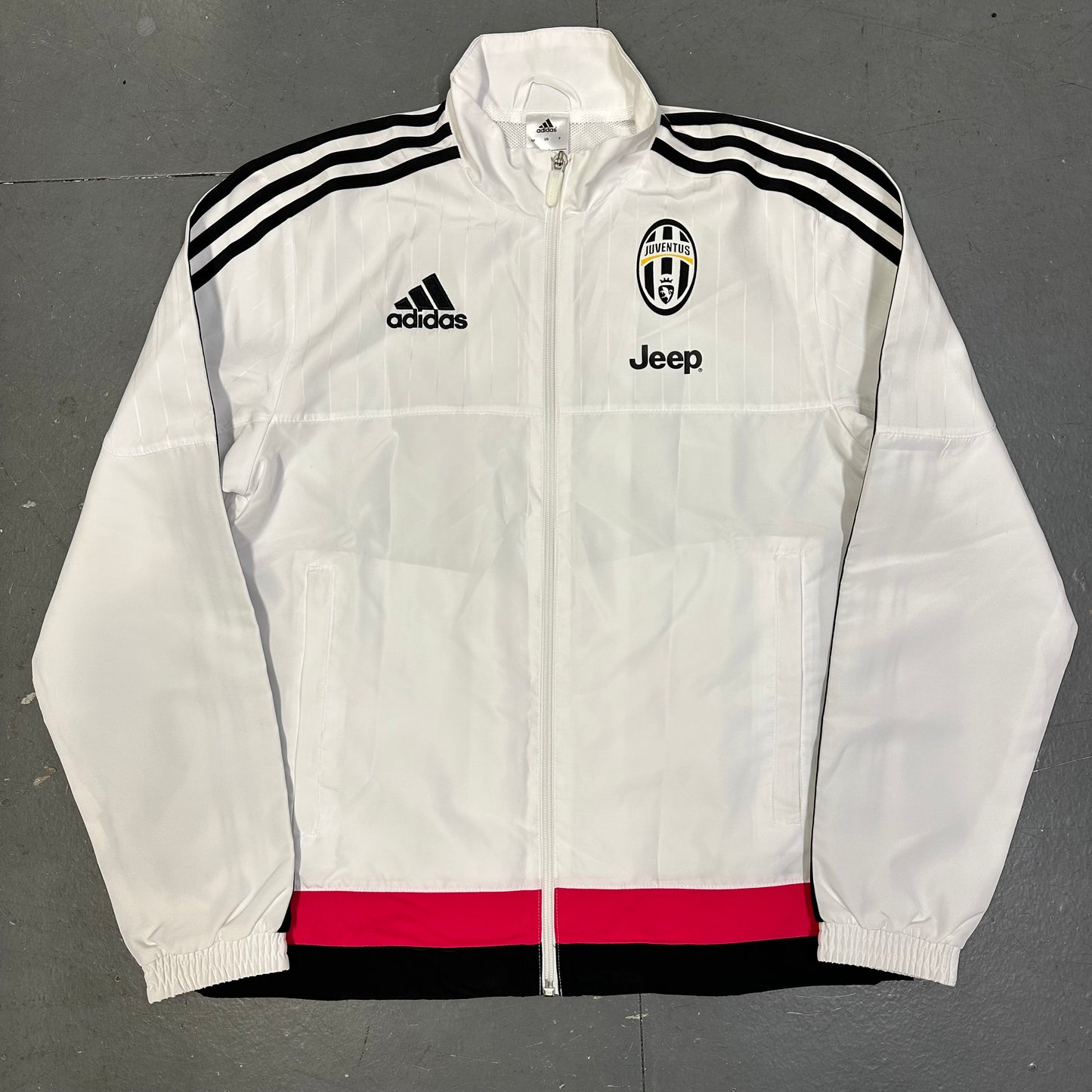 Adidas Juventus 2015/16 Tracksuit In White & Black ( S ) - 1036 Emporium