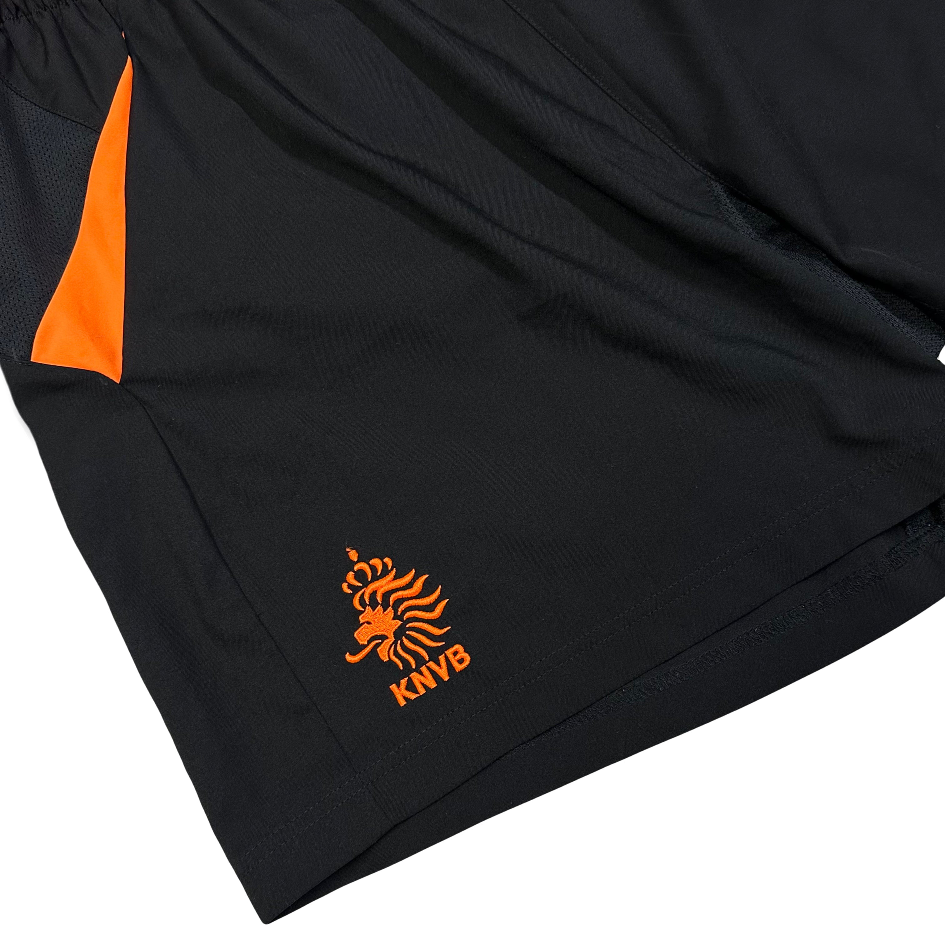 Nike Netherlands 2002-04 Nylon Football Shorts In Black ( XL )