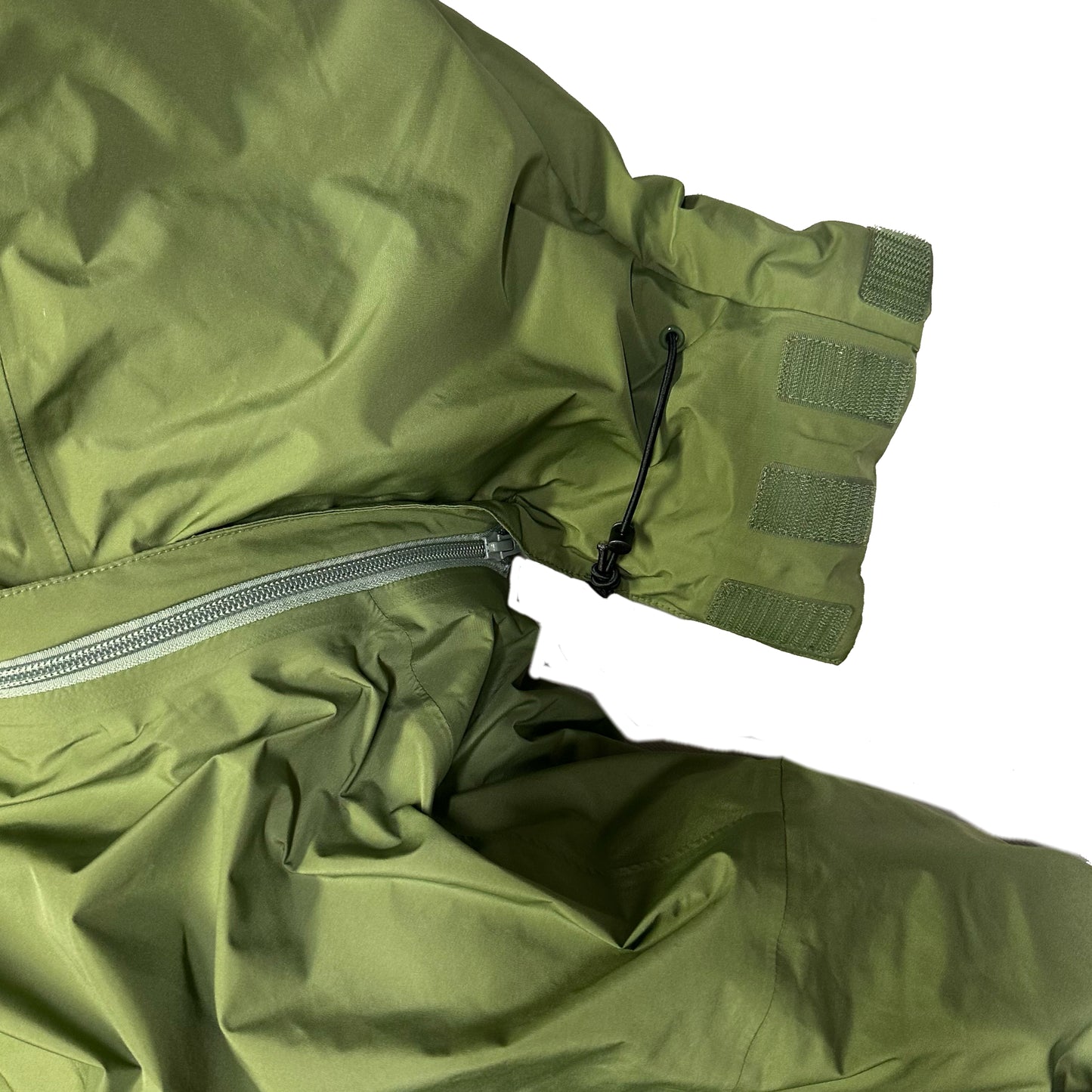 Supreme Gore-Tex Down Puffer Jacket In Olive Green ( L )