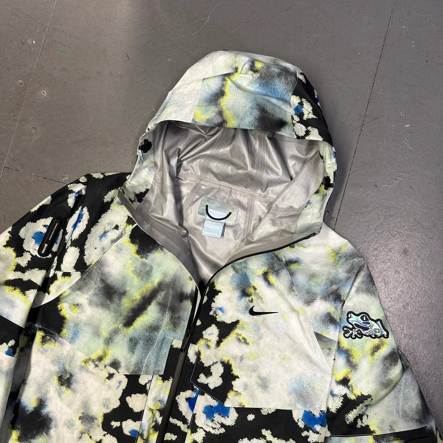 ARCHIVE Nike Nocta Opal Jacket In White ( L )