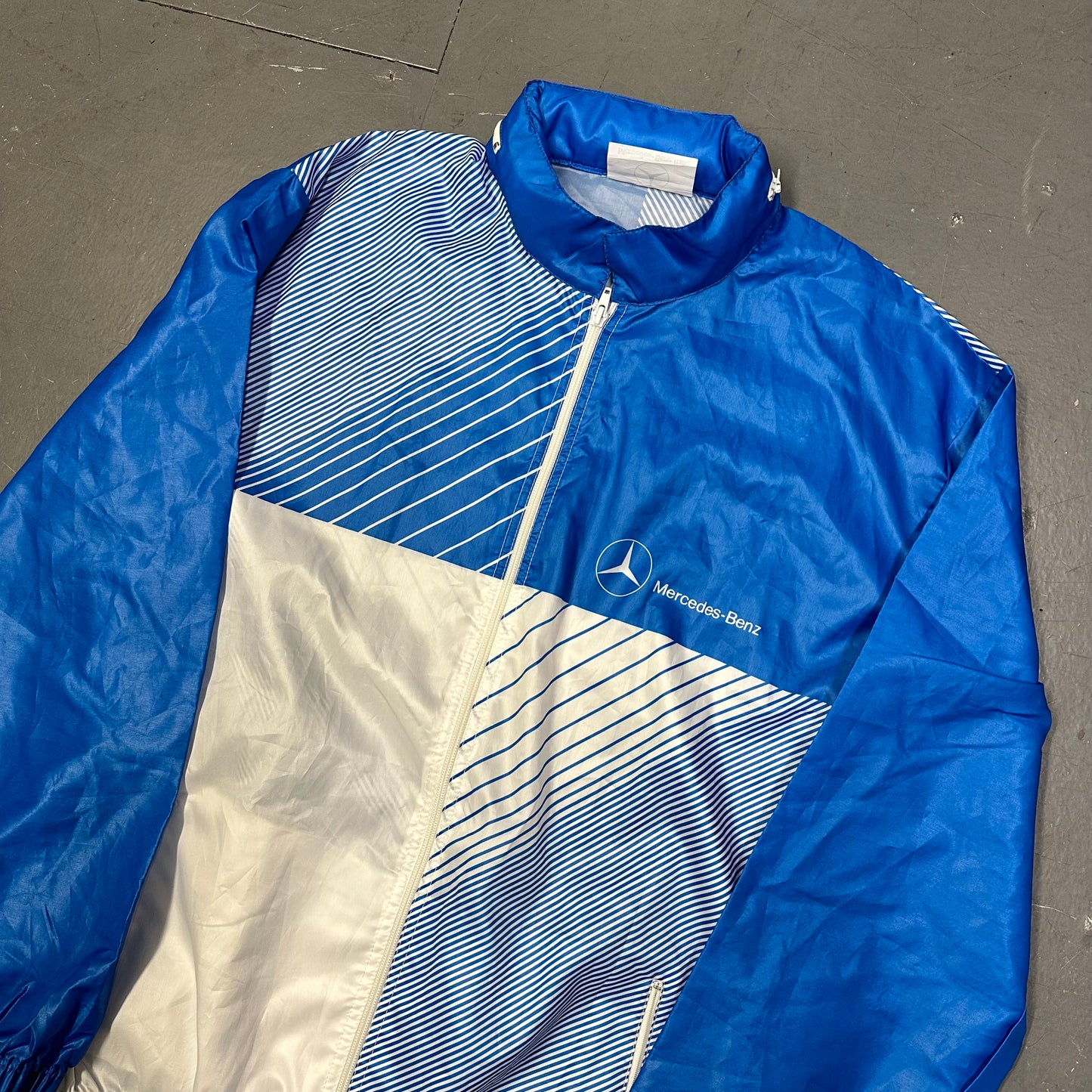 Mercedes Benz Zip Up Nylon Jacket In Blue & White ( L )