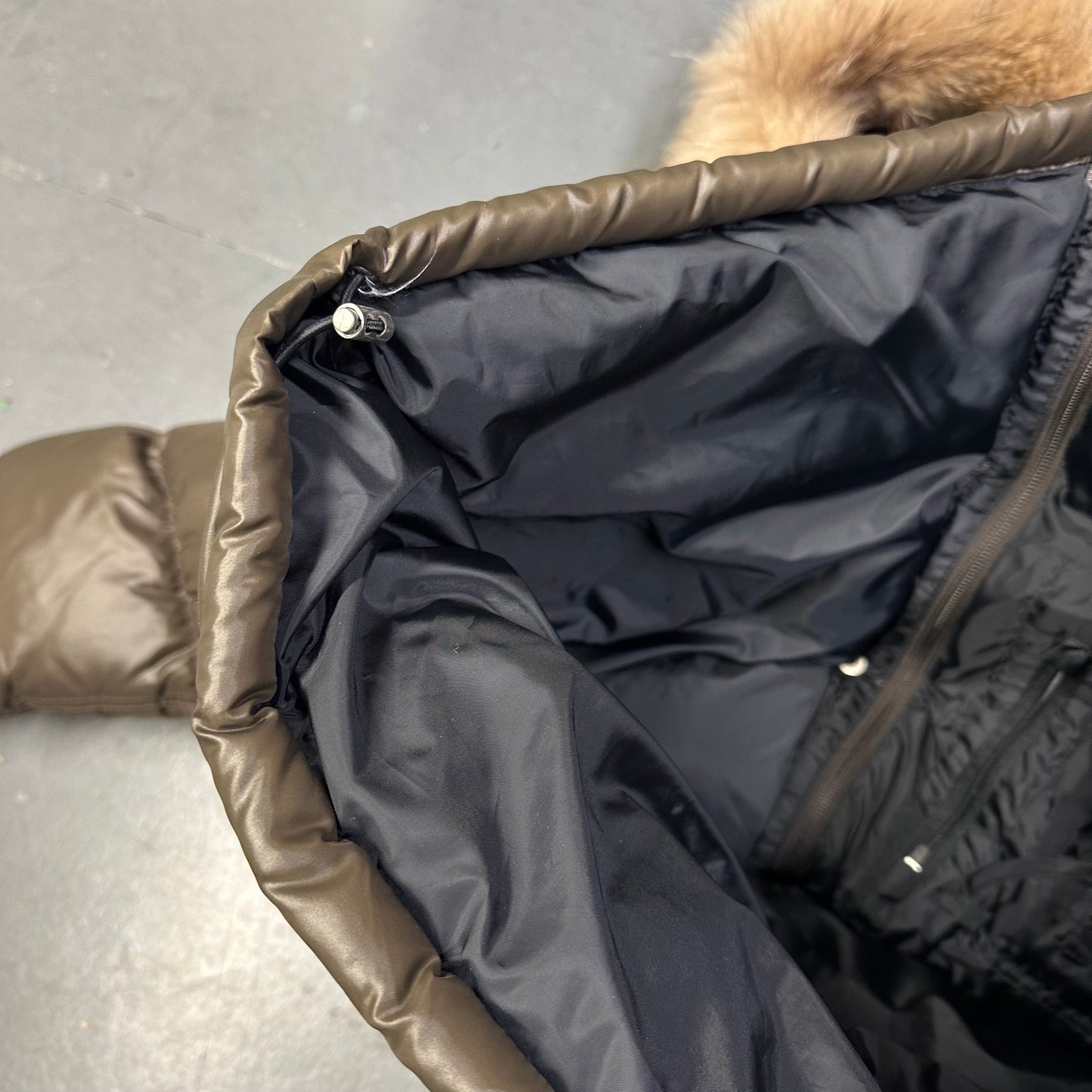 Camp 7 Fur Hood Puffer Jacket In Brown (M)