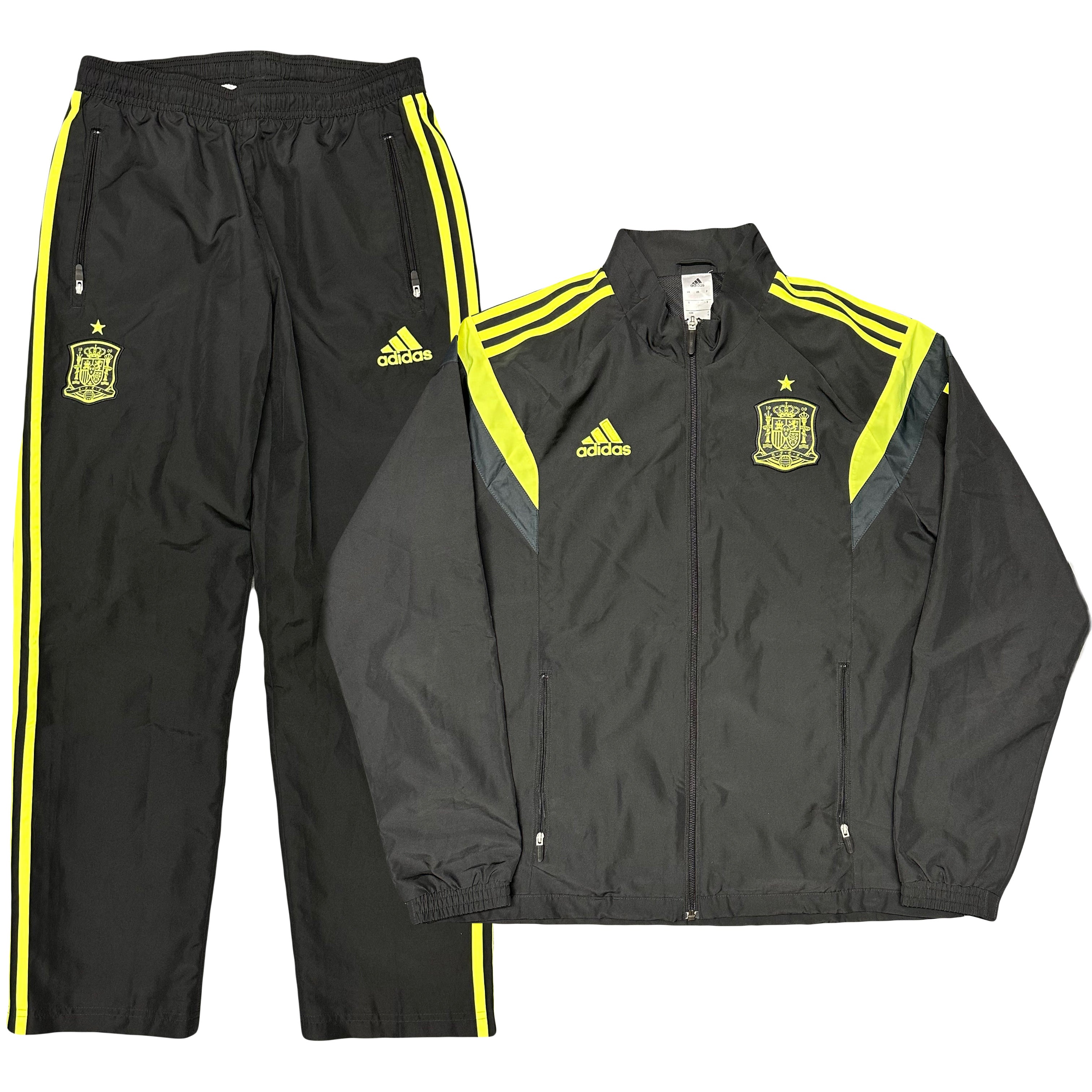 Adidas Spain 2014/15 Tracksuit ( M )
