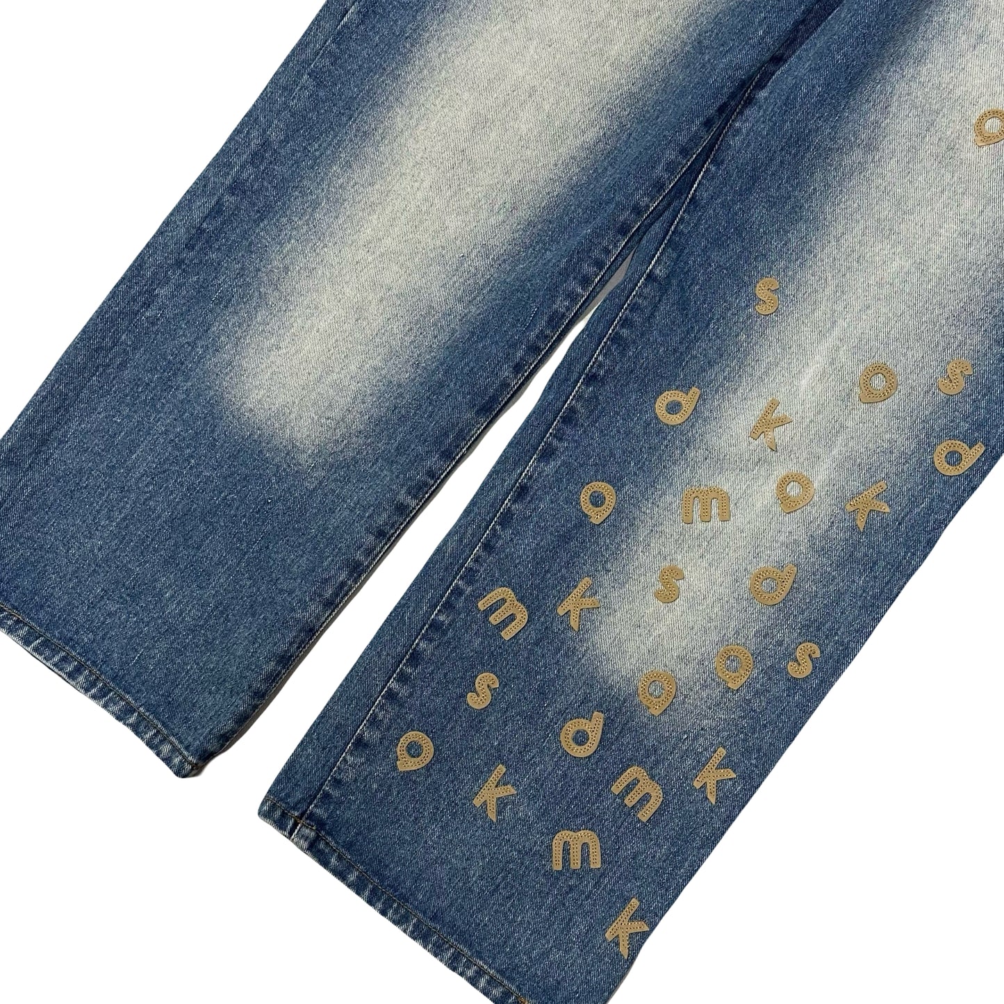 Akademiks Spellout Embroidered Letter Jeans (W38)