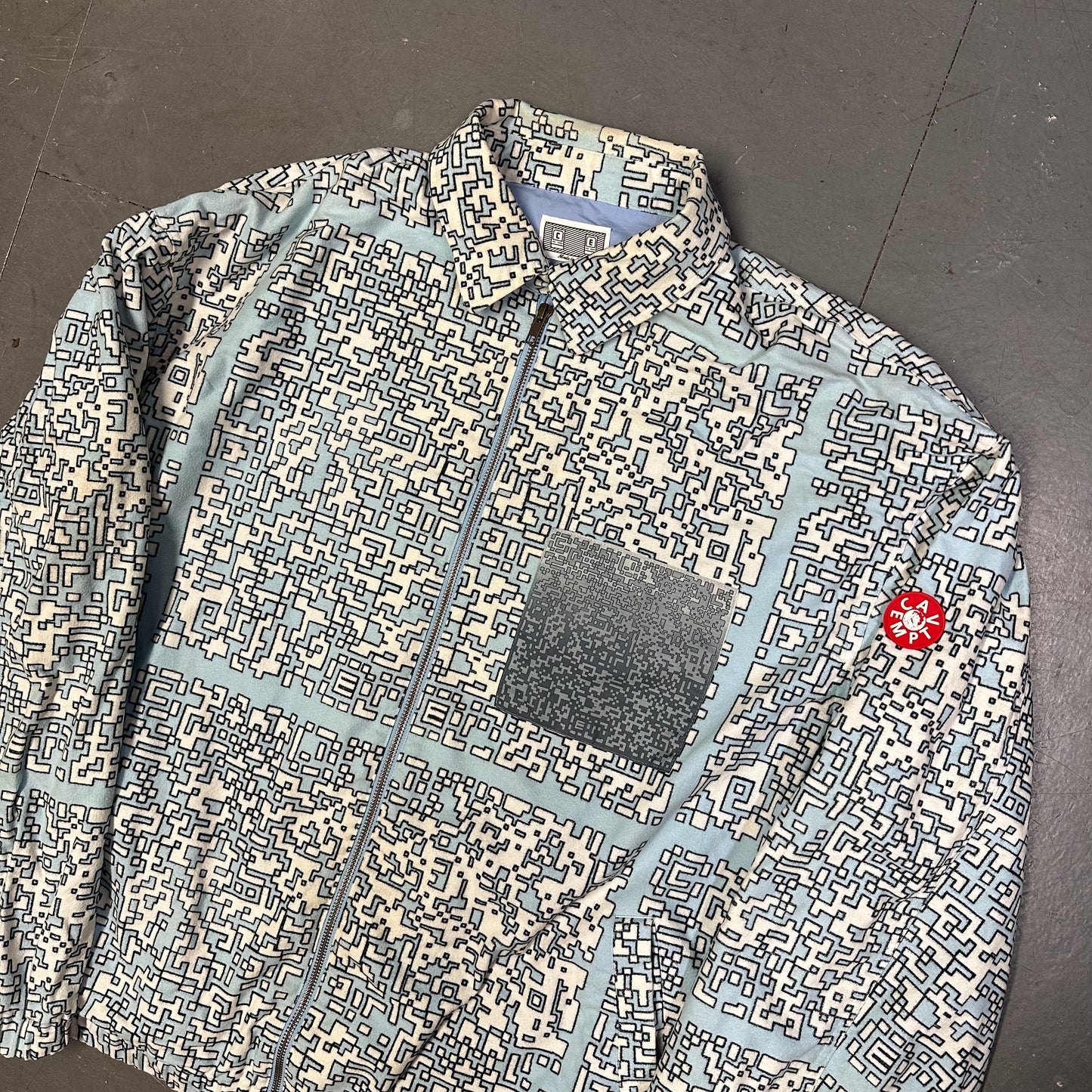 Cav Empt 2019 Noise Printed Brushed Cotton Jacket In Blue & White ( XL )
