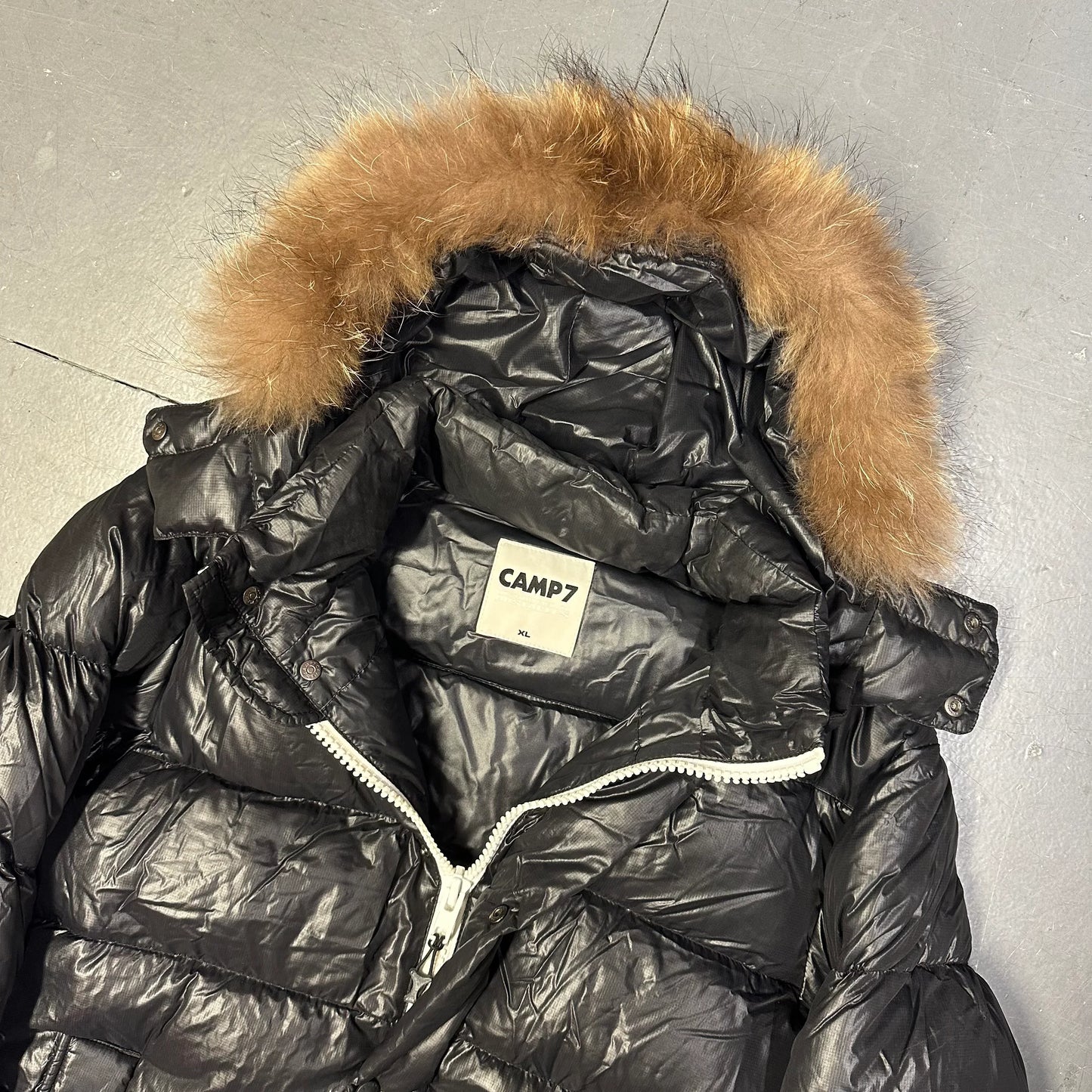 Camp 7 Fur Hood Puffer Jacket In Black (XL)