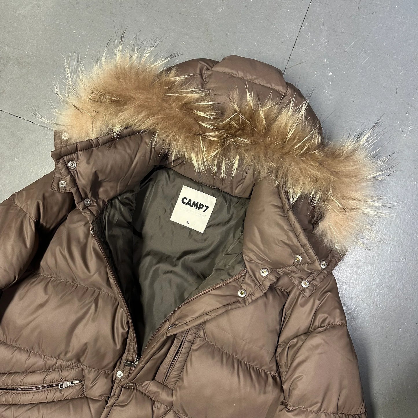 Camp 7 Fur Hood Puffer Jacket In Brown (S)