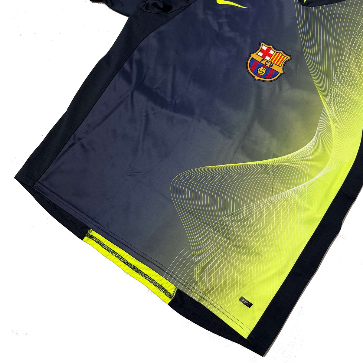 Nike Barcelona 2005/06 Training Shirt In Navy (M)