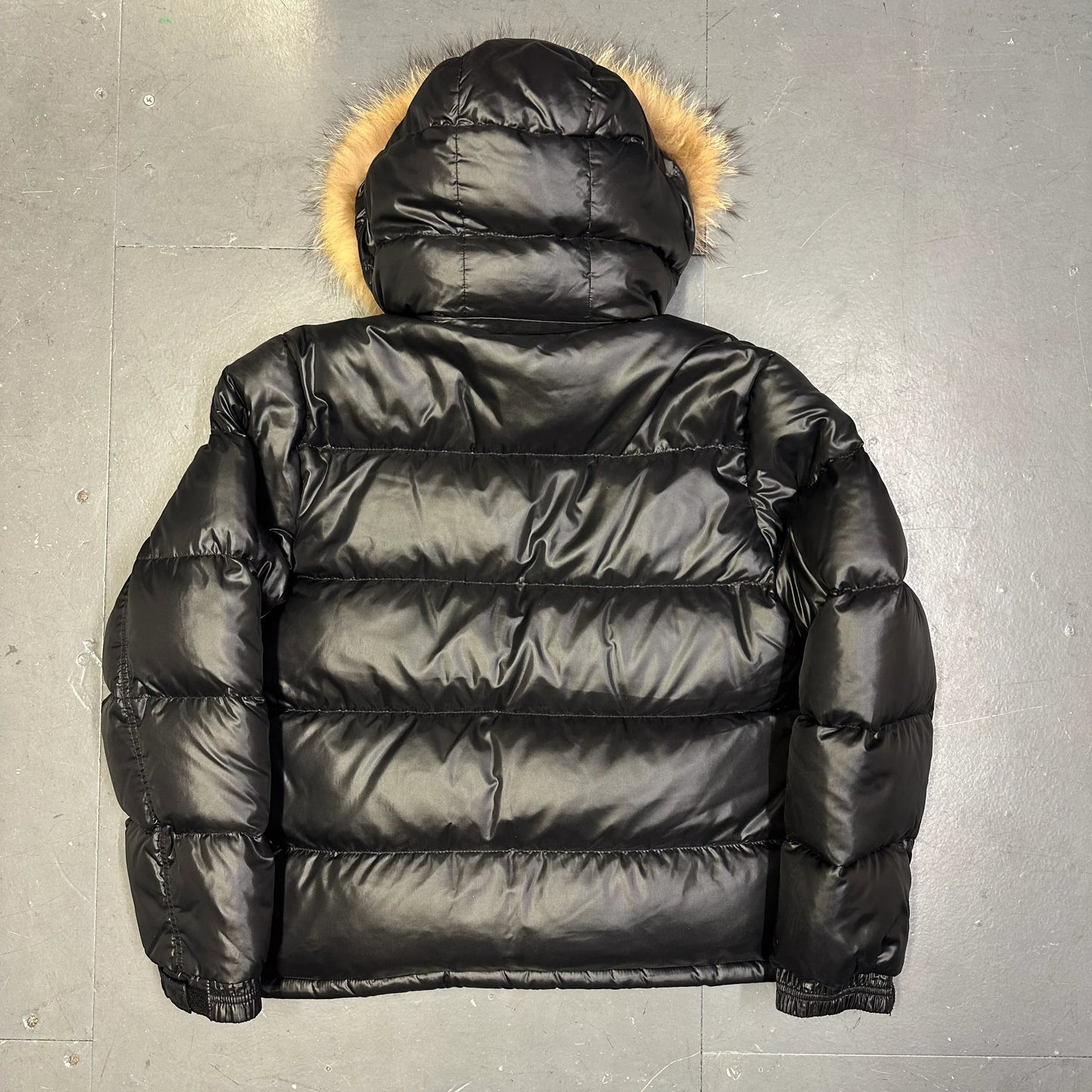 Camp 7 Fur Hood Puffer Jacket In Black (XL)