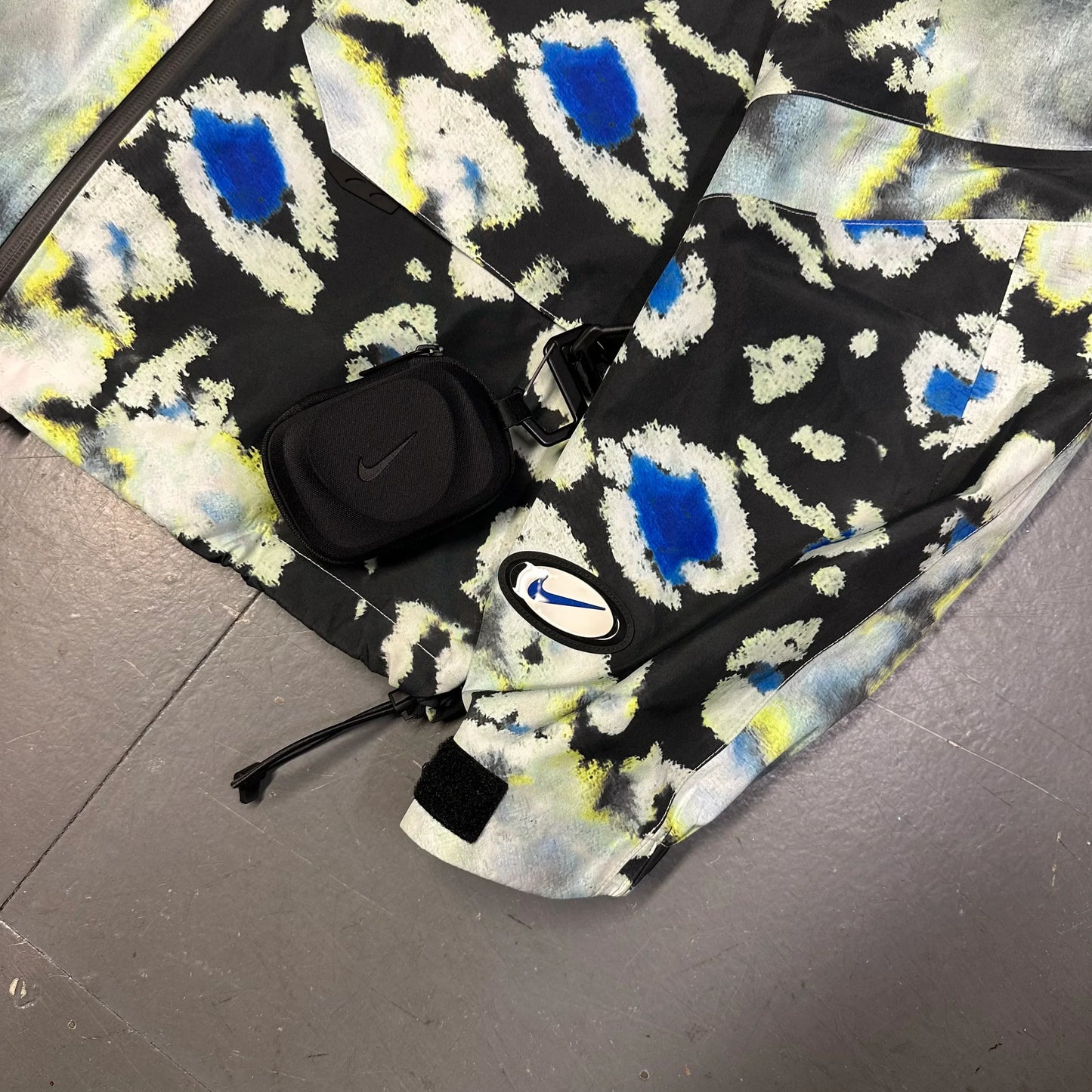 ARCHIVE Nike Nocta Opal Jacket In White ( L )