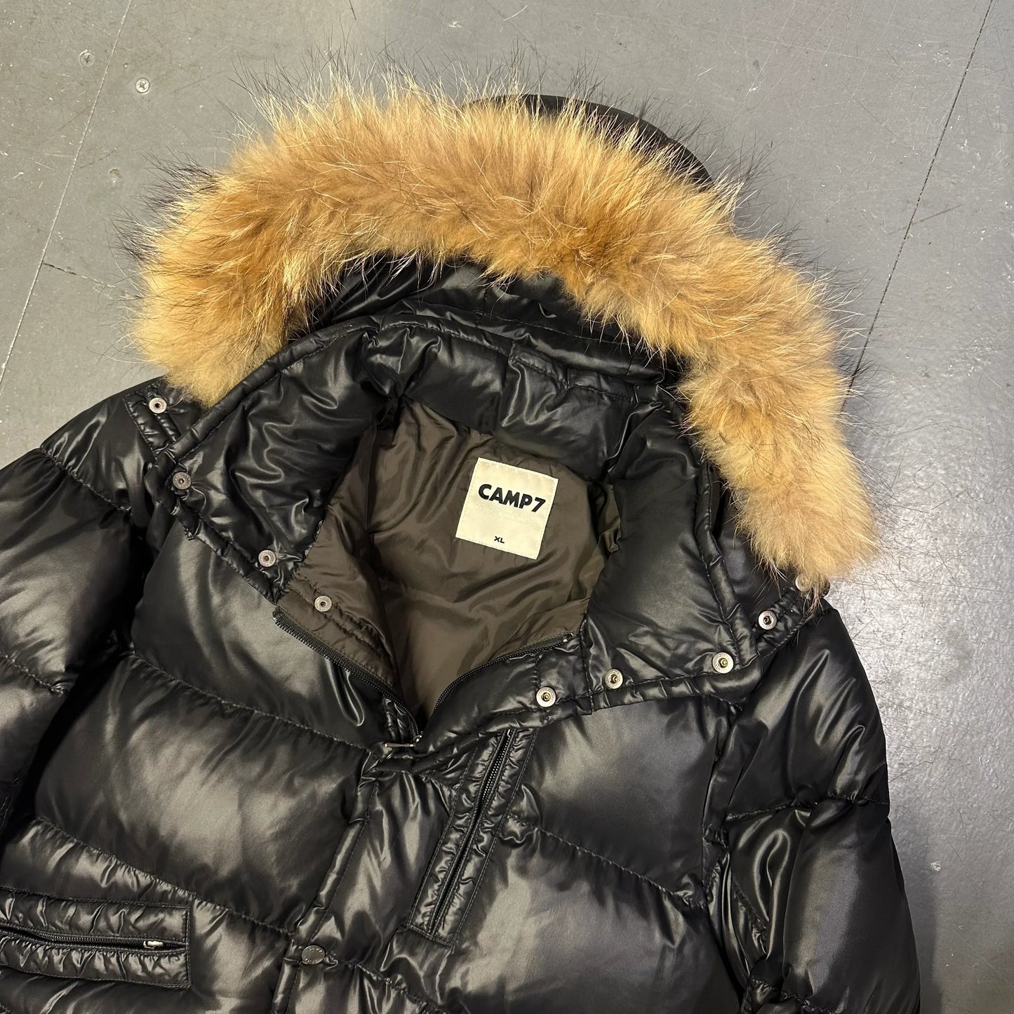 Camp 7 Fur Hood Puffer Jacket In Black (XL)
