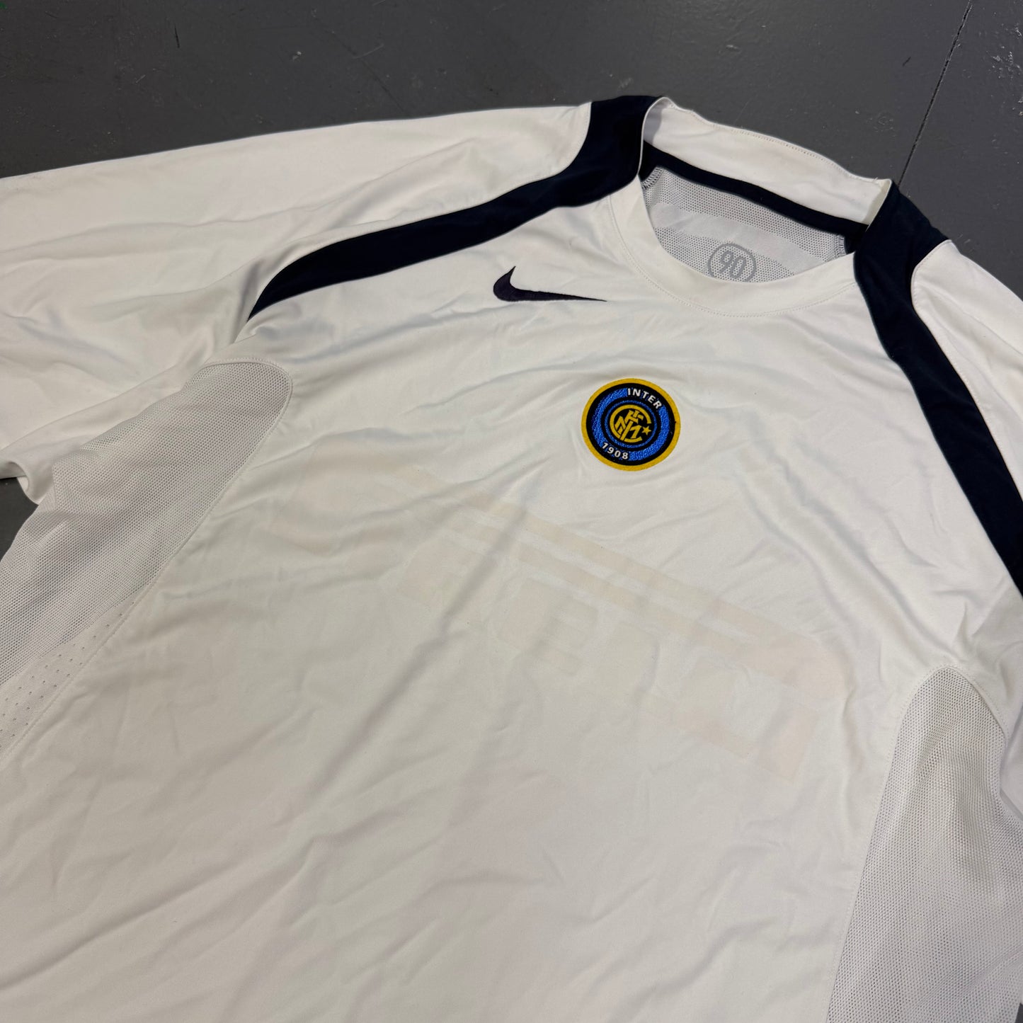 Nike Inter Milan 2005/06 Total 90 Training Shirt In White (L)