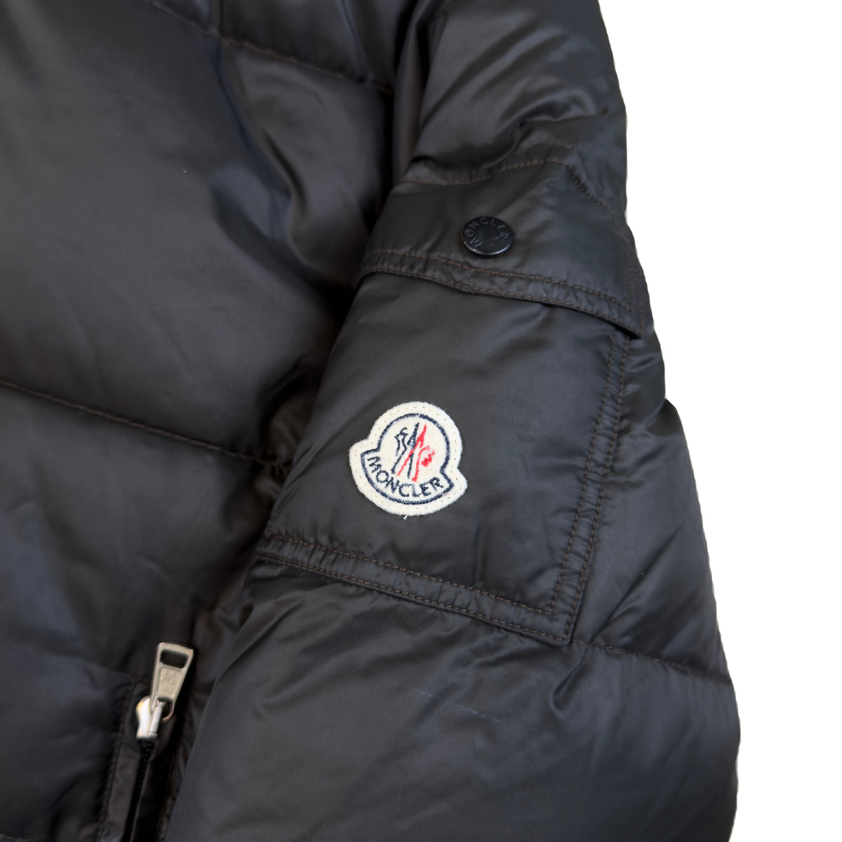 Moncler Puffer Jacket In Black (M)