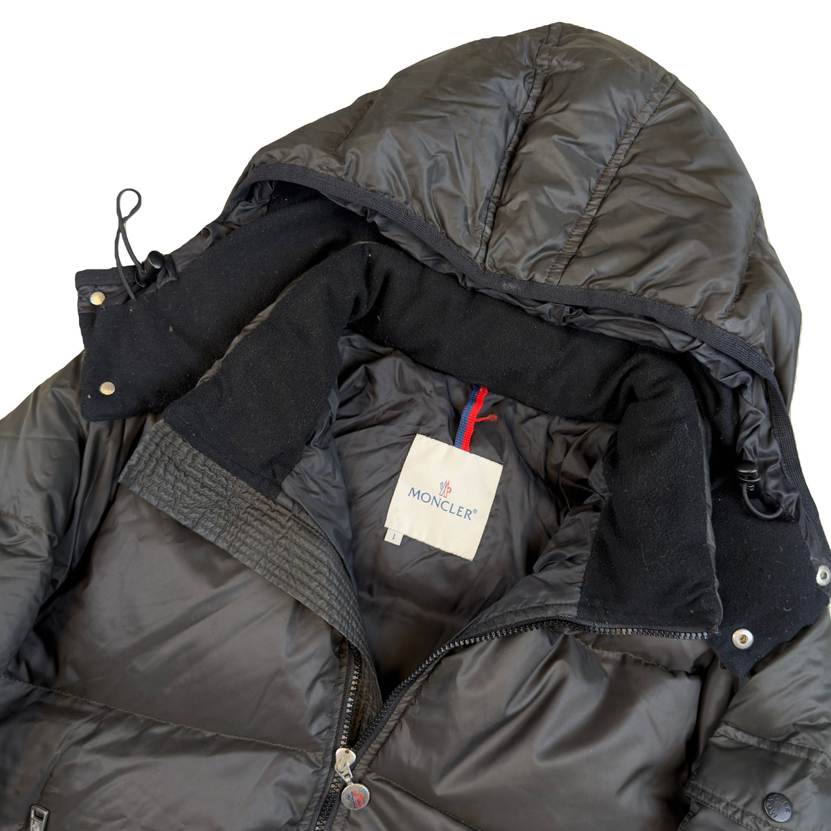 Moncler Puffer Jacket In Black (M)