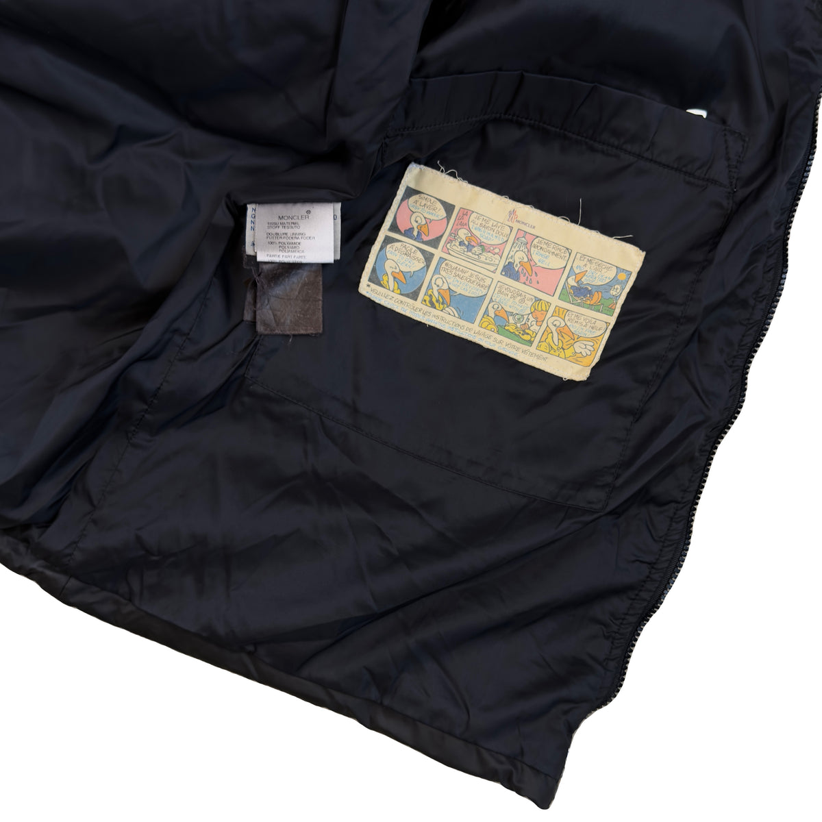 Moncler Puffer Jacket In Black (M)