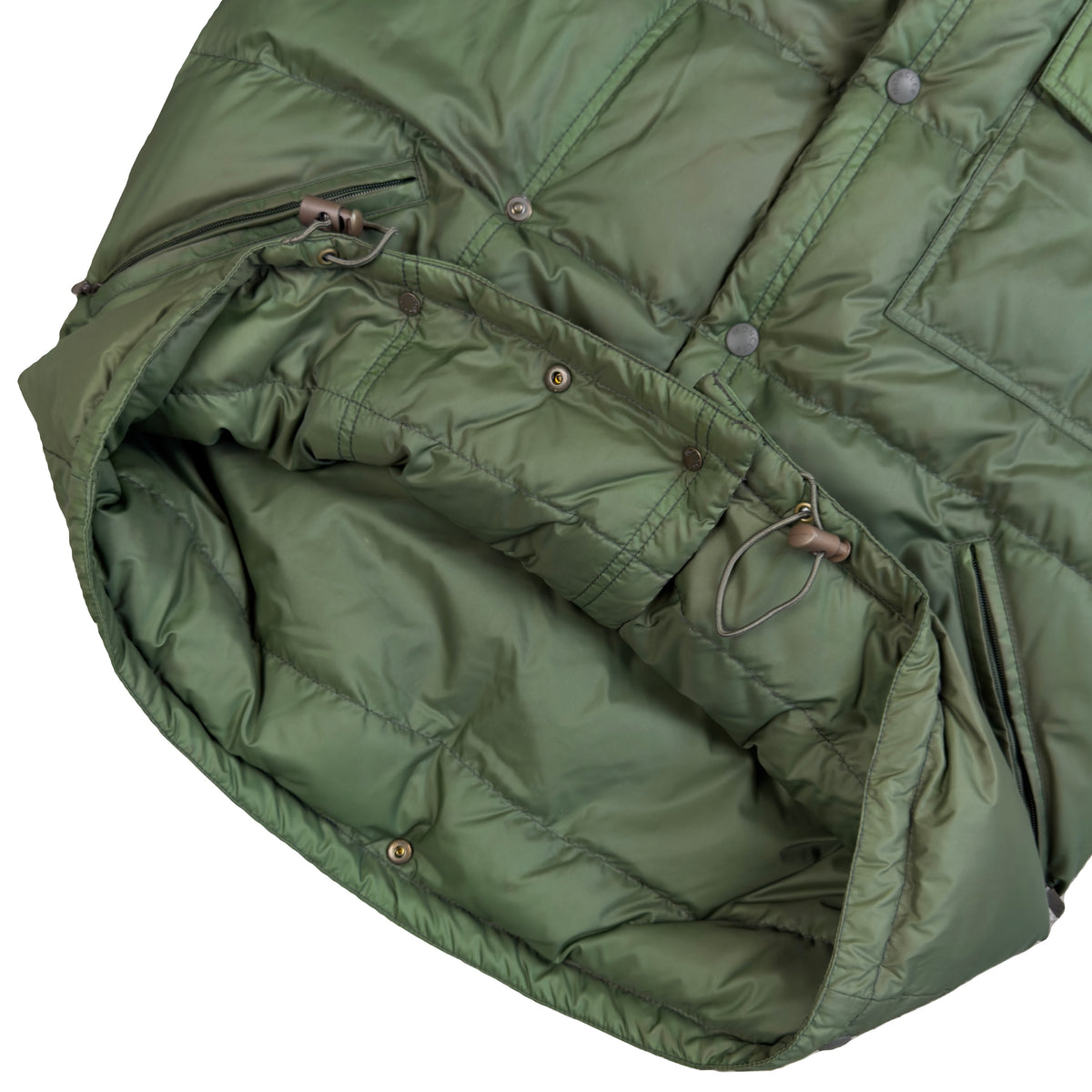 Moncler Puffer Jacket In Green (M)