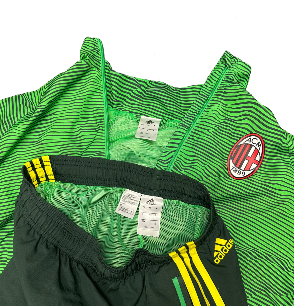 Adidas AC Milan 2015/16 Tracksuit ( S ) - 1036 Emporium